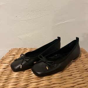 Black Flats Marc Fisher